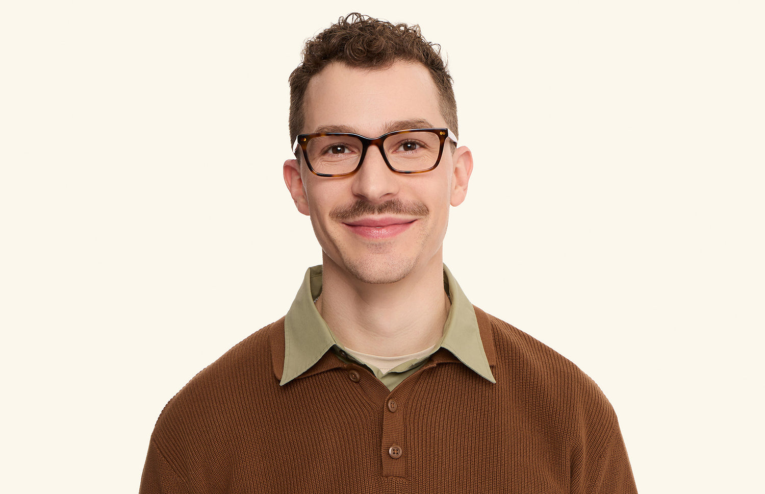 The Larkin - Tortoise - LifeStyle1 - Pair Eyewear