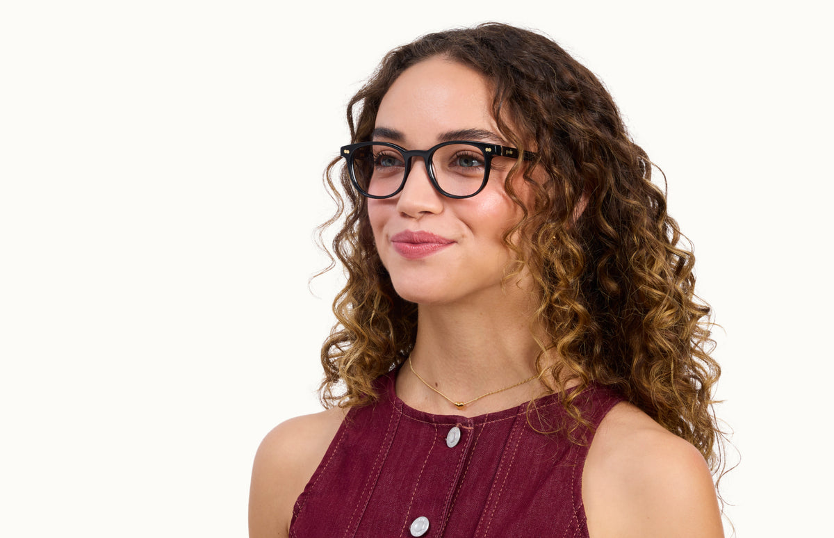The Reese - LifeStyle 2 - Pair Eyewear