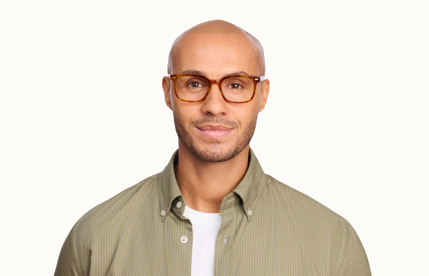 The Iverson - LifeStyle 1 - Pair Eyewear