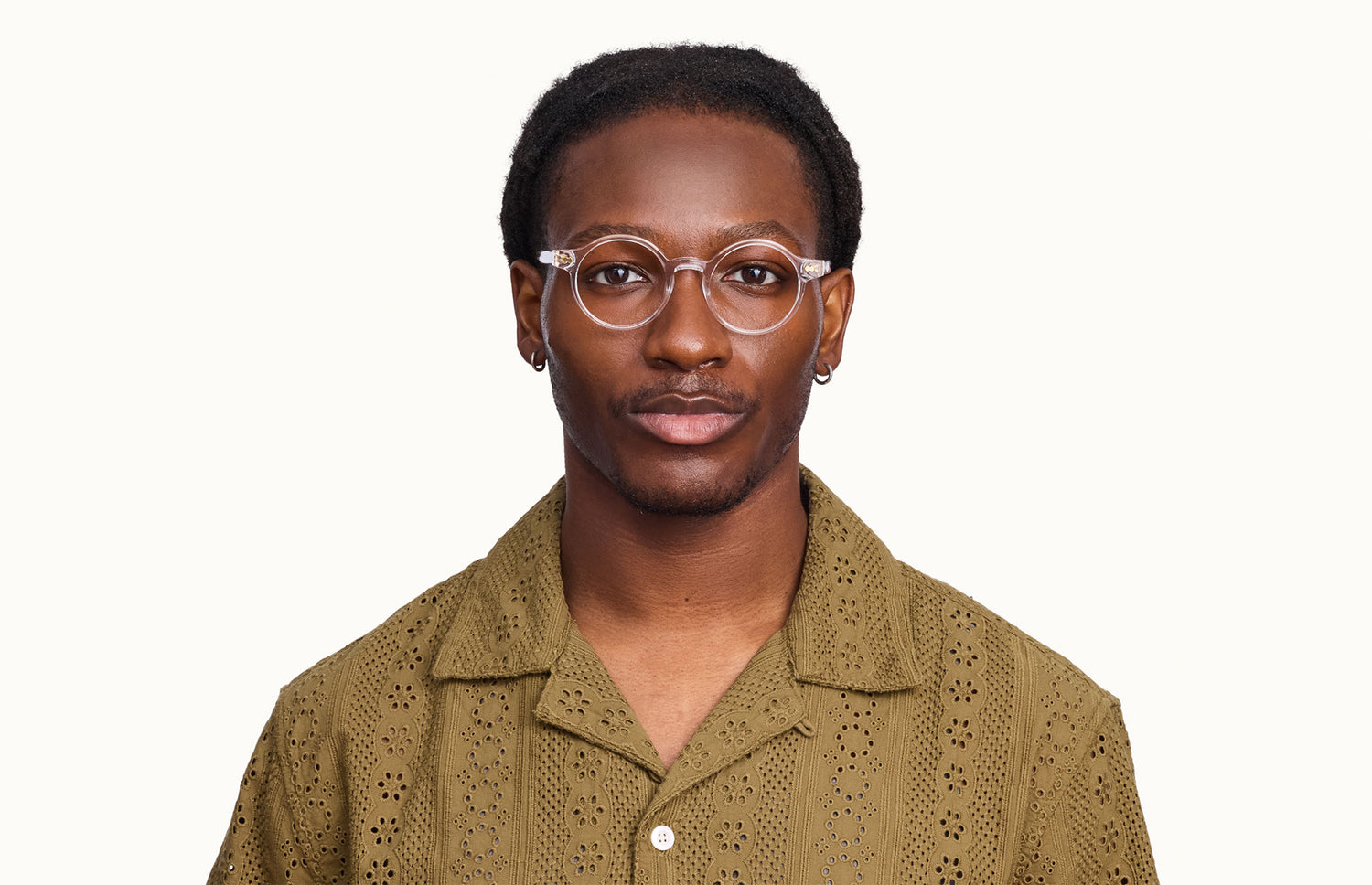 The Leigh - LifeStyle 1 - Pair Eyewear