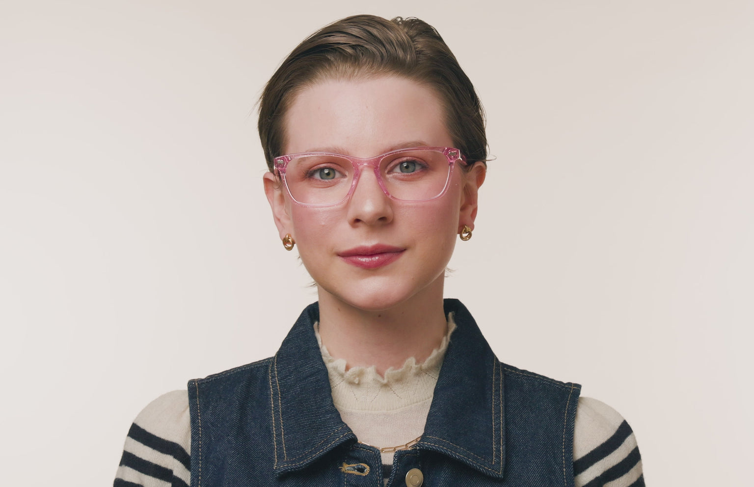 The Casper - Pink Glitter Clear - LifeStyle Thumbnail3 - Pair Eyewear