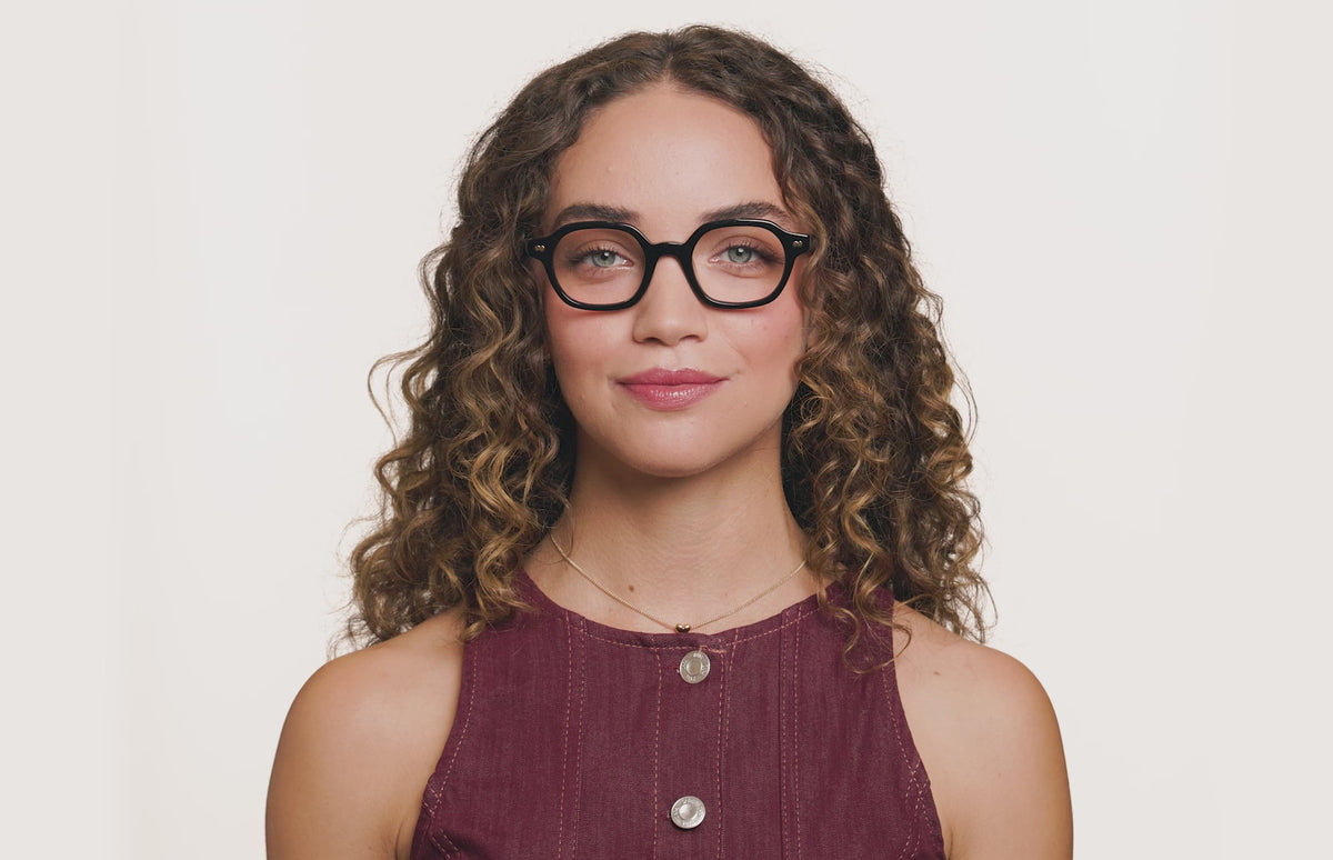 The Verne - LifeStyle Thumbnail 3 - Pair Eyewear