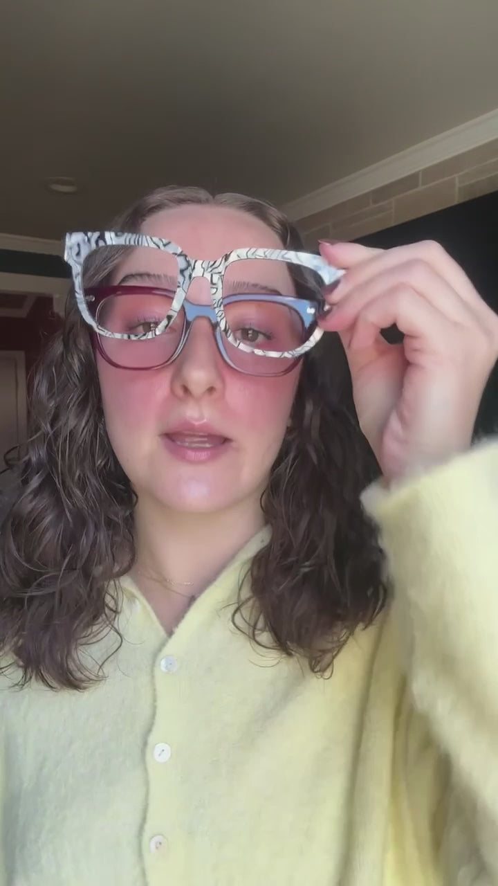 The Black & White Pearl Marble - LifeStyle Thumbnail Video2 - Pair Eyewear