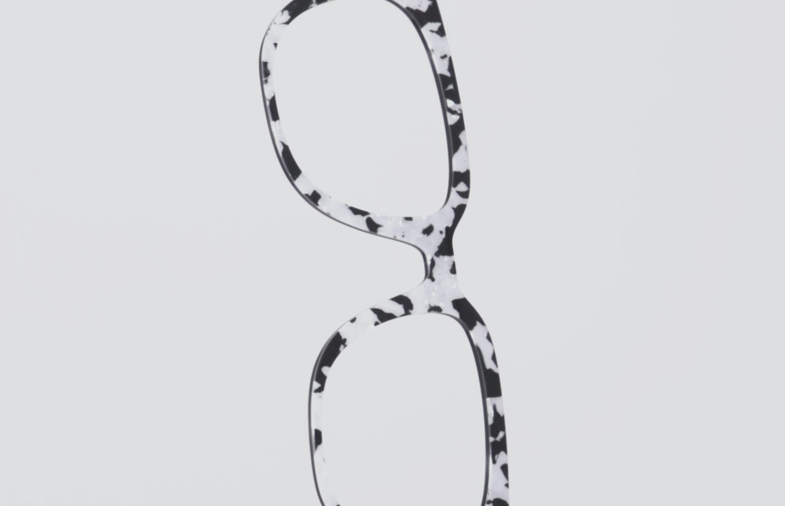 The Black & White Pearl Tortoise - LifeStyle Thumbnail Video1 - Pair Eyewear