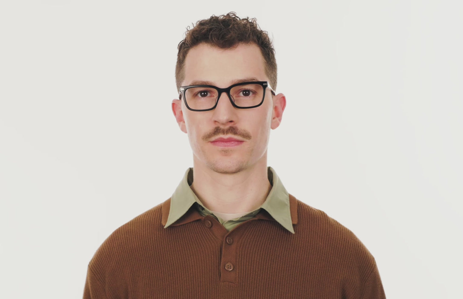 The Larkin - Black Acetate Gold Metal - LifeStyle Thumbnail3 - Pair Eyewear